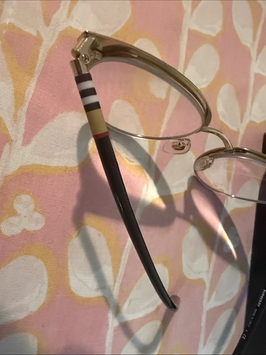 Burberry readers Gold Frame Sunglasses with Purple-Blue Lenses main image 7